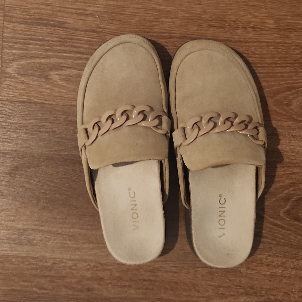 Vionic Women's Georgie Mule